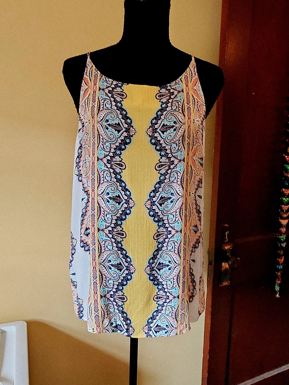 Women's Yellow Paisley Print Tank Top: Large Medium